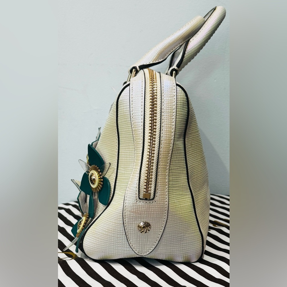 henri bendel West 57th Satchel Iridescent with Green Flowers NWT - Picture 4 of 8